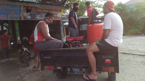 TIDAK KENAL LELAH TIDAK BOSAN DAN TAKUT