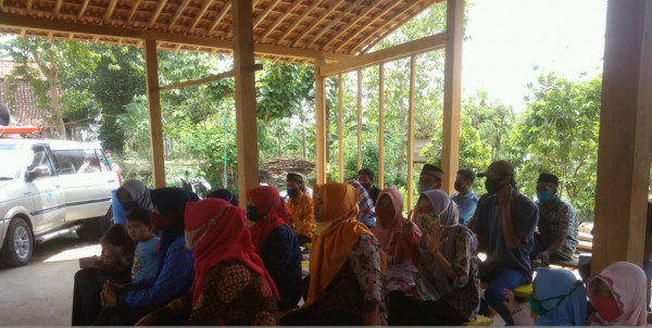 Penyuluhan Covid 19 dan Bahaya Merokok Di Kampung KB Gempol Lestari