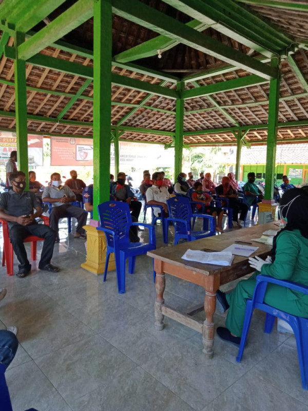 Pertemuan Rutin Kelompok Karang Taruna