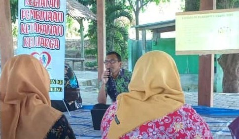 Pembahasan pernikahan dini oleh plkb kecamatan