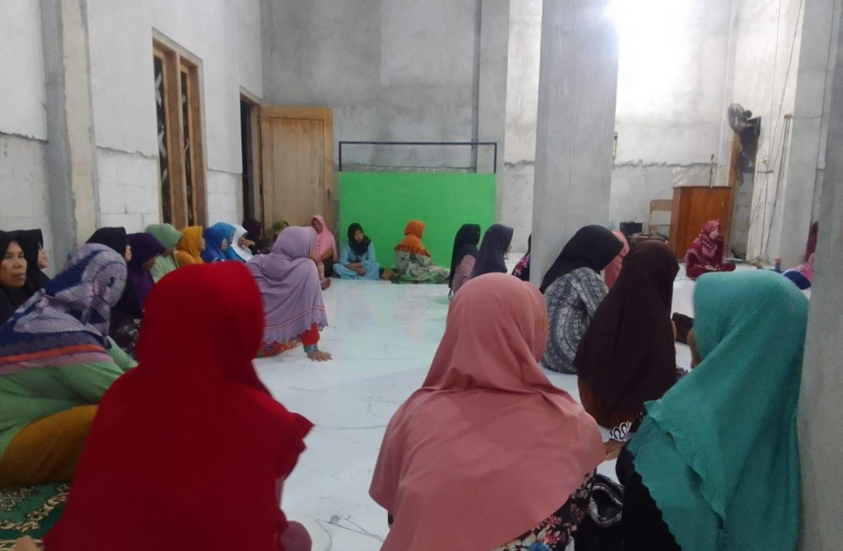pengajian malam jumat di masjid sirojul huda