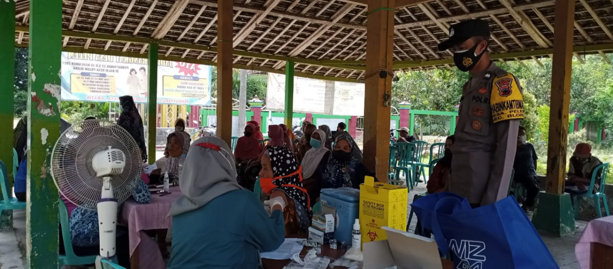 Pemberian vaksin pada lanjut usia(Lansia)