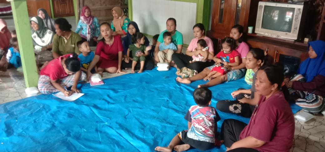 Kelas Ibu Balita berupa penyuluhan tentang pemberian ASI Eksklusif, perawatan bayi baru lahir dan pemberian makanan untuk balita setelah umur 6 bulan