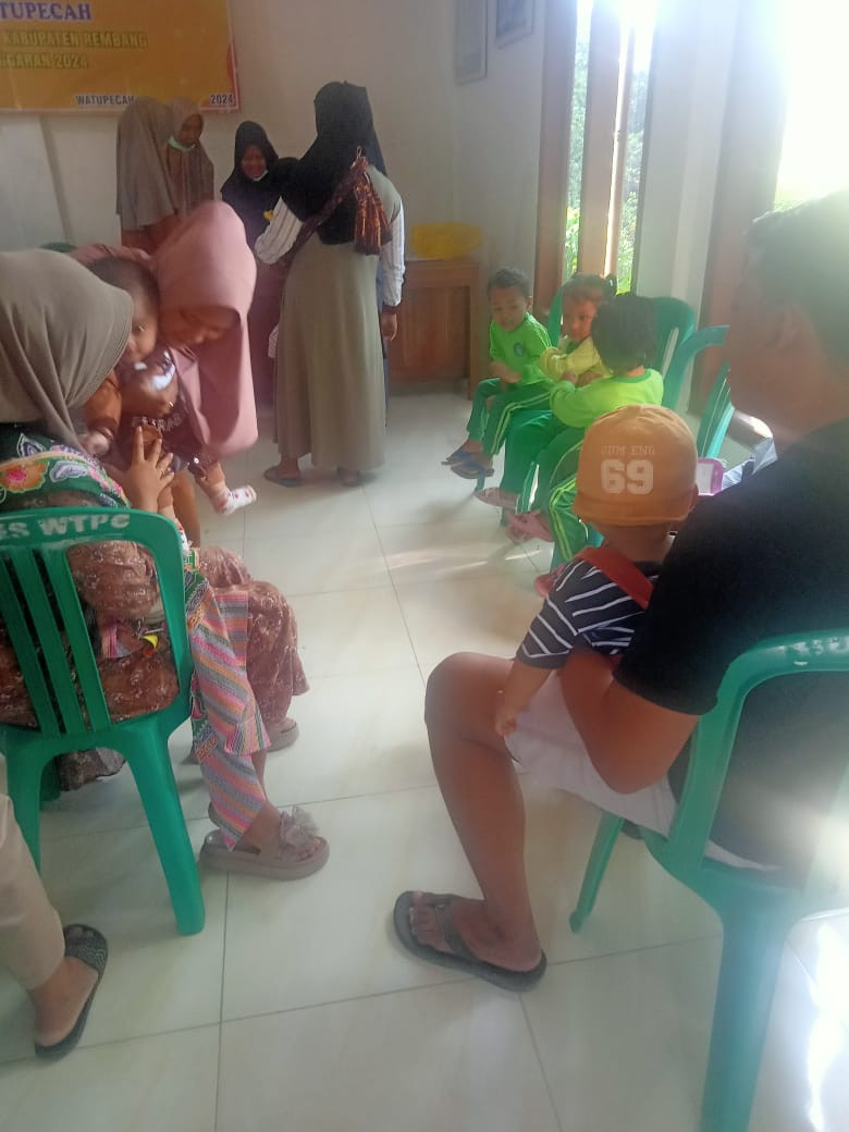 BKB NGASINAN  PLAMBOYAN. PENYULUHAN  ANGGOTA BKB NGASINAN TENTANG GIZI BALITA