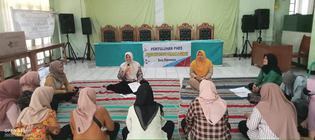 Tanya Jawab dan pengarahan dari Ibu Lurah dan Ibu Bidan Desa Bajomulyo