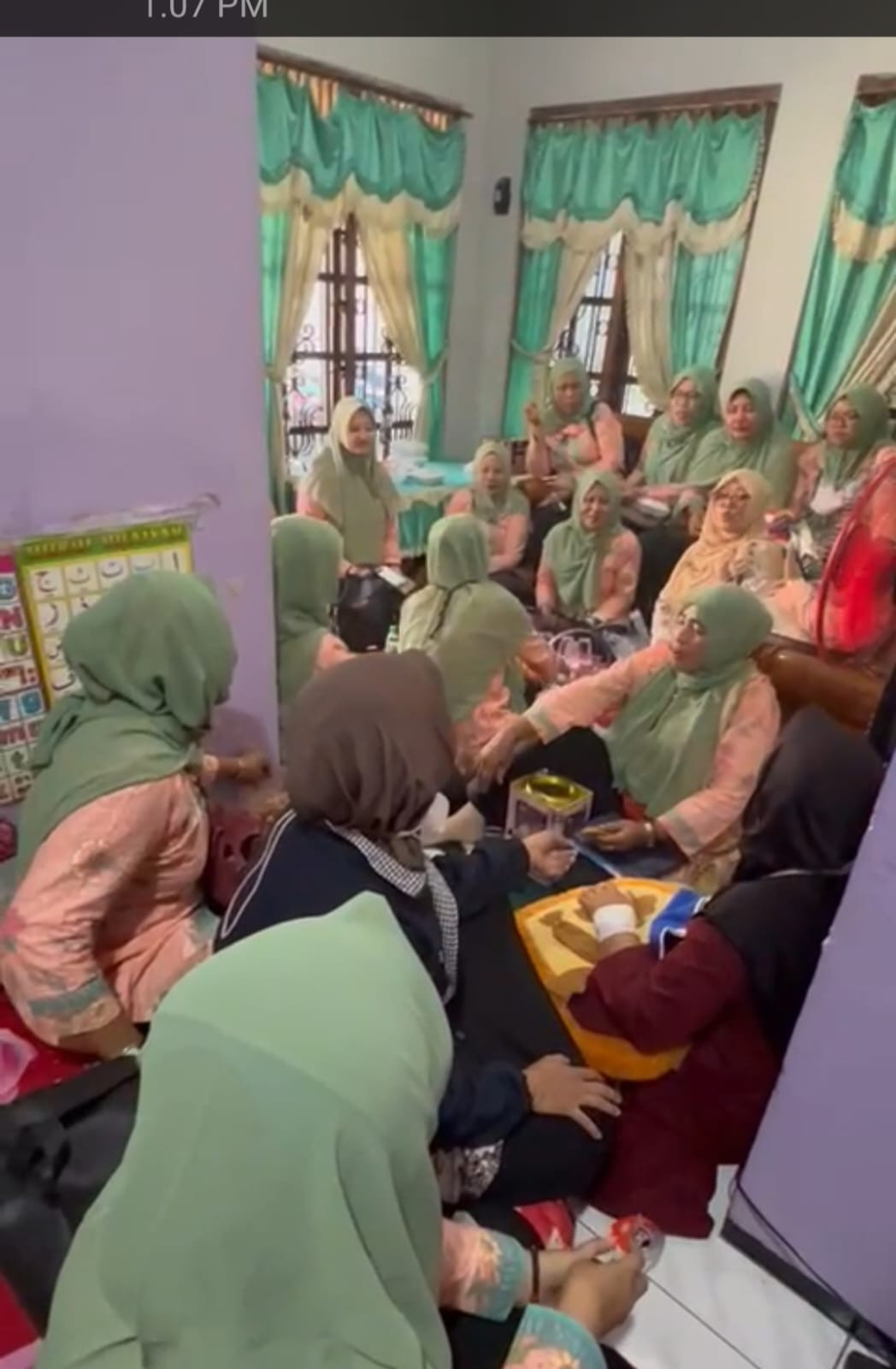 Peran orang tua dalam pembinaan remaja di BKR Bajomulyo