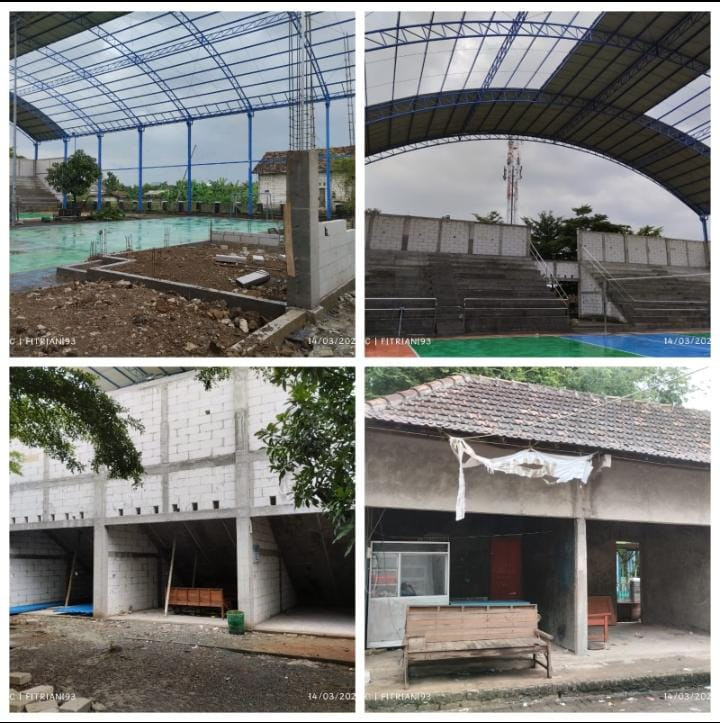 Pembangunan ruko Lapangan Desa Bajomulyo