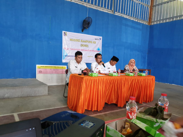 Camat Mranggen sedang memberikan sambupan pada Kegiatan Musdes Kampung KB Tamansari