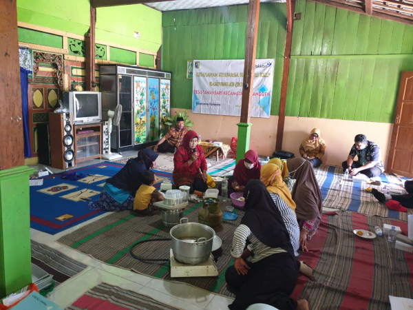 Pelatihan Pembuatan Kerupuk dan Puding dengen bahan dasar Jagung