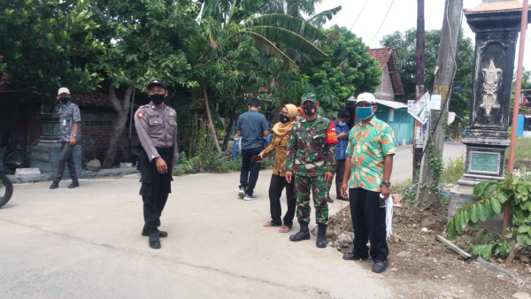 Kegiatan Operasi Masker di Desa Tamansari