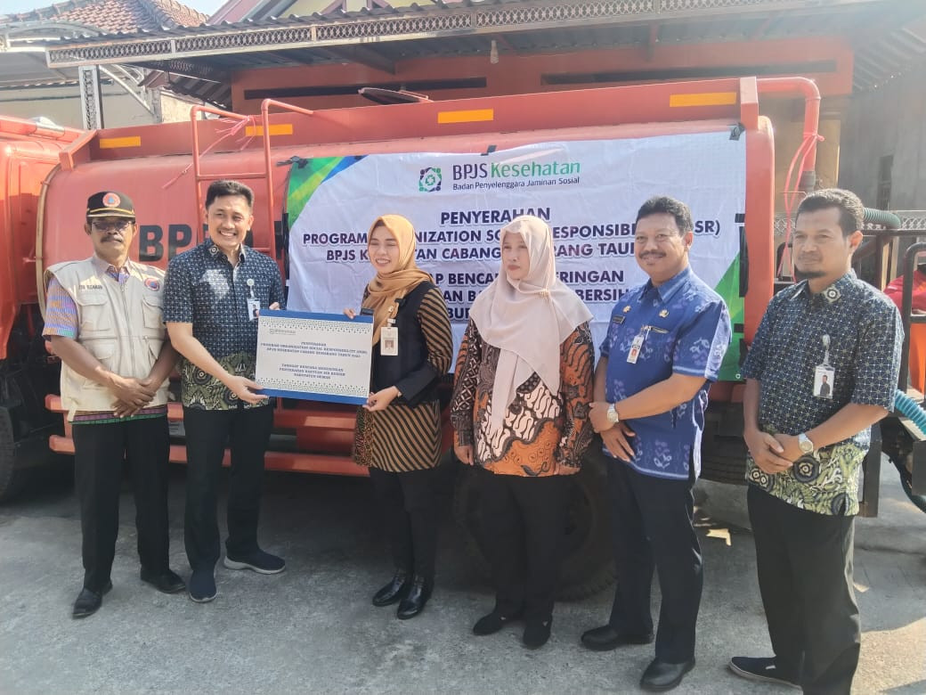 Kunjungan Bupati  Demak dalam rangka memberikan bantuan Air bersih dari BPJS Kesehatan