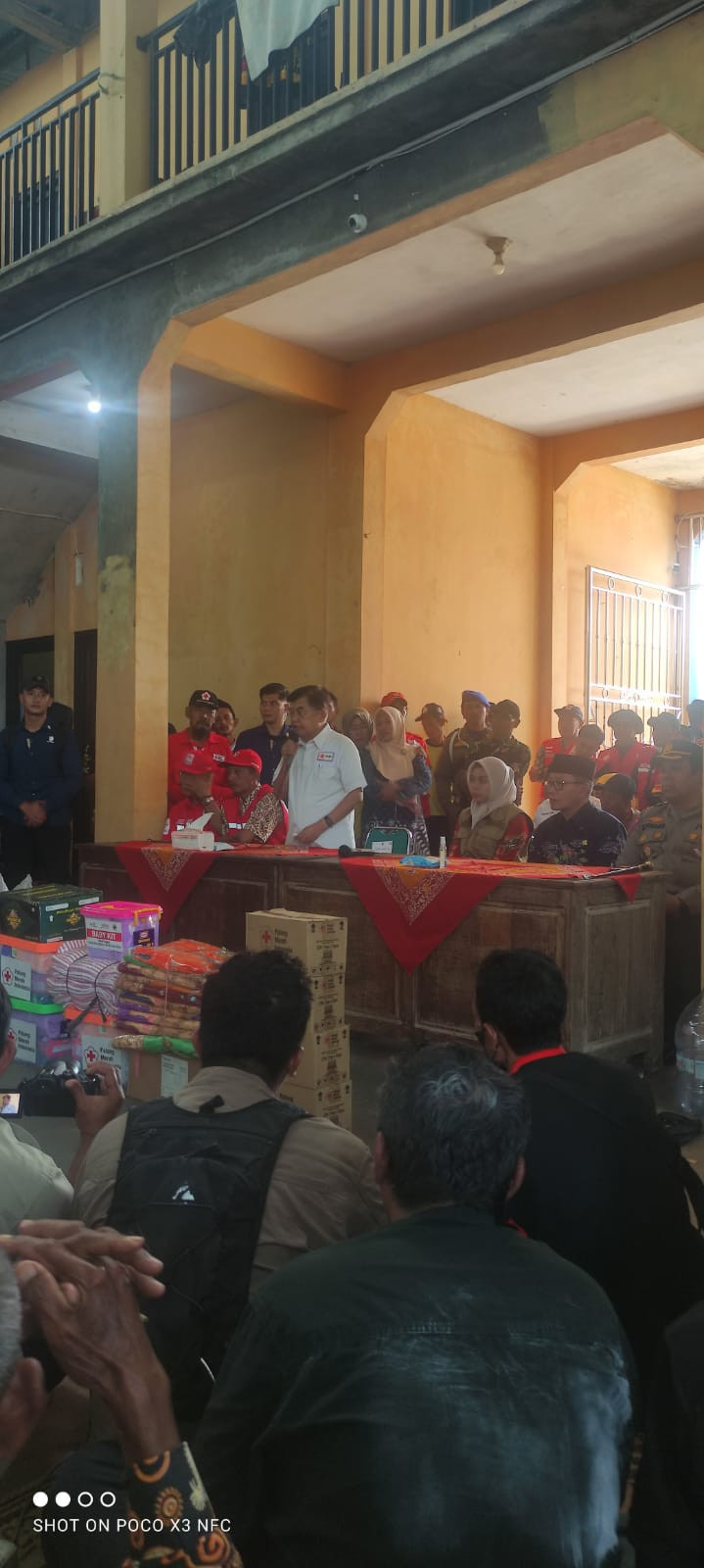 Kunjungan Bpk.Jusuf Kalla  untuk korban banjir