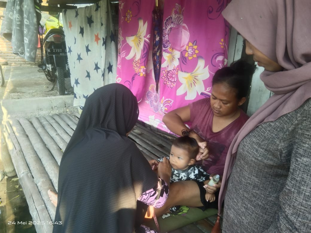 kunjungan kader TPK ke balita