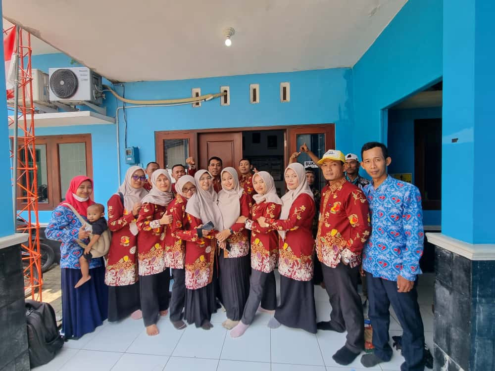 seragam baru batik demak
