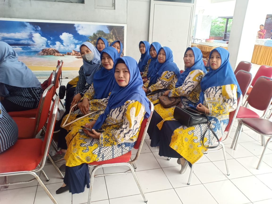 Pertemuan kader program imunisasi