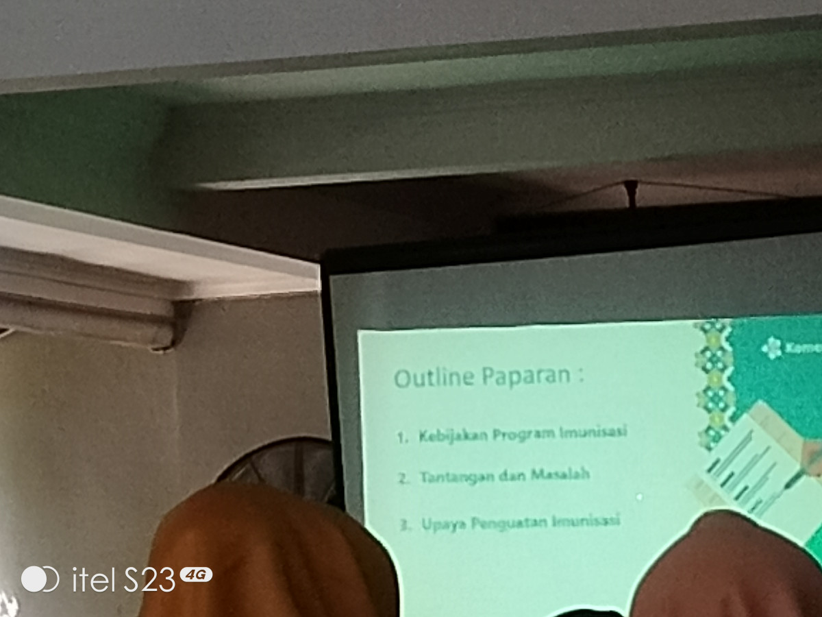 Pertemuan kader program imunisasi