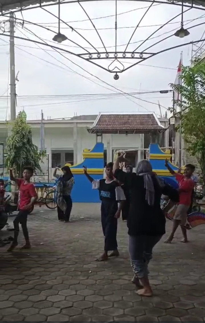 Latihan nari jaranan