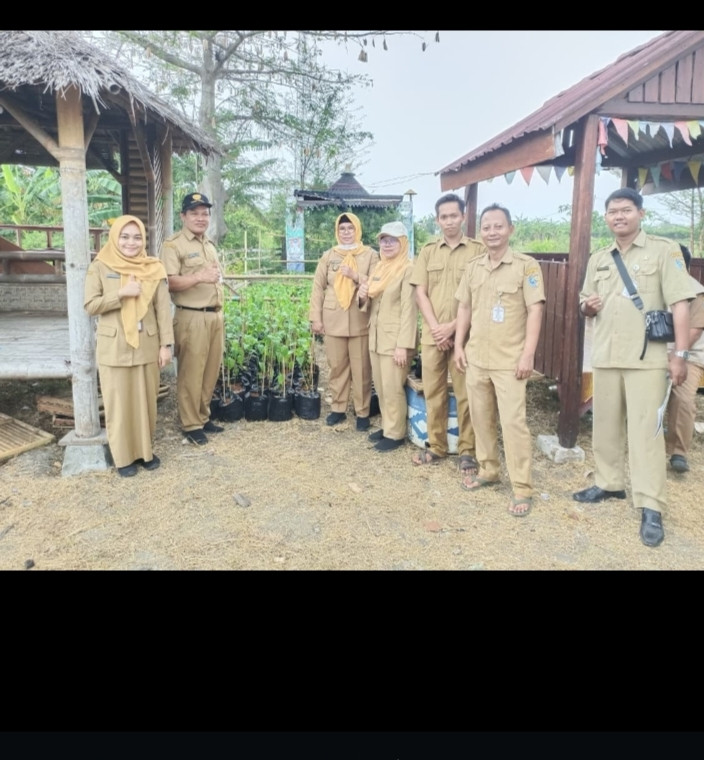 Monitoring program p2b ( pekarangan pangan bergizi ) di Rowo Serman oleh Dinas pertanian kabupaten Demak