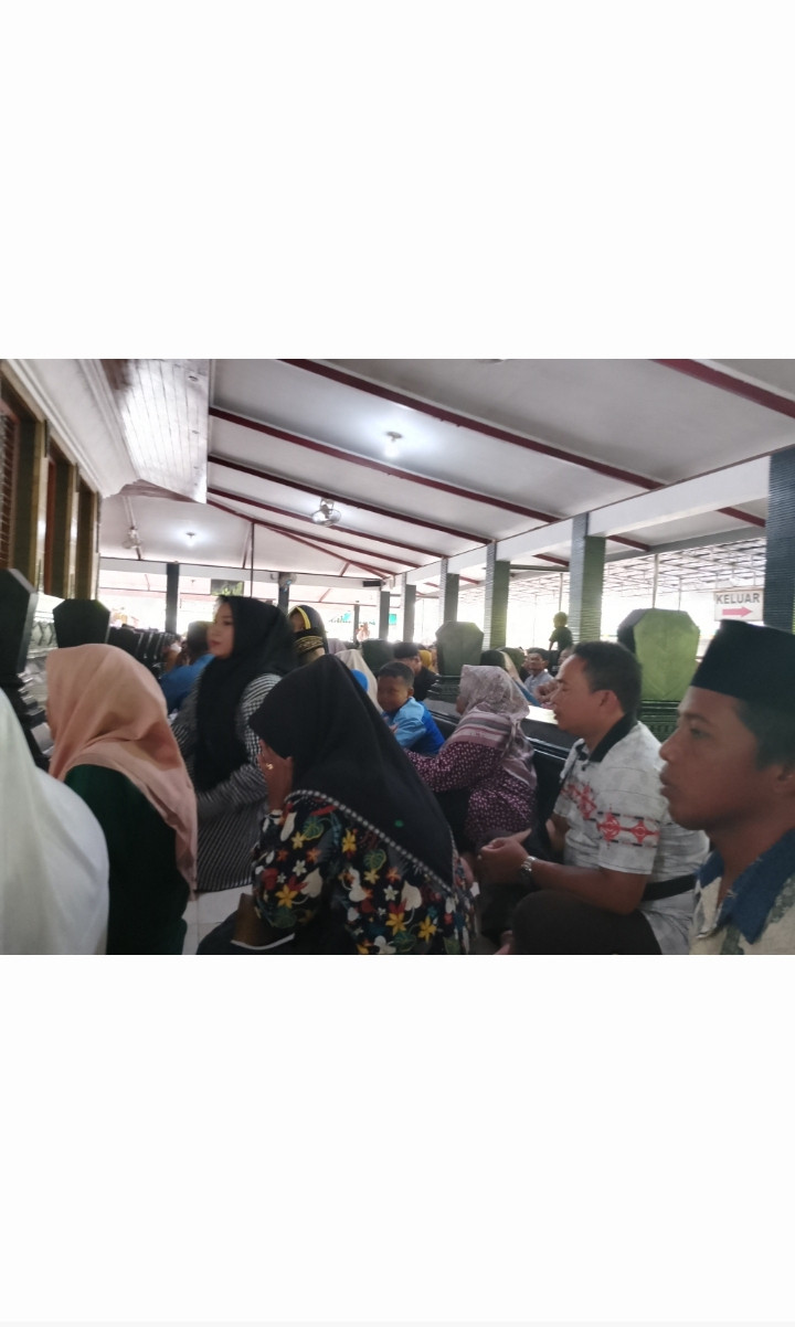 Ziarah ke makam sunan Kalijaga dan sunan Kudus