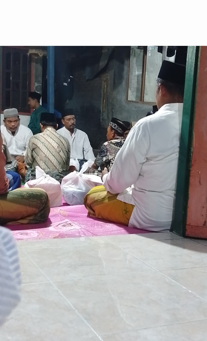 Selamatan memperingati 1 tahun meninggal nya bapak Mulyono