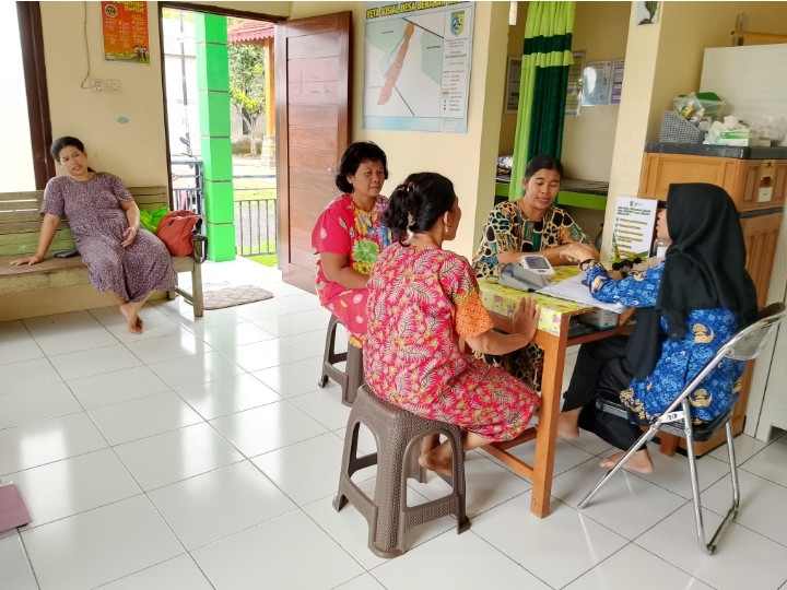 Pemeriksaan kesehatan di PKD