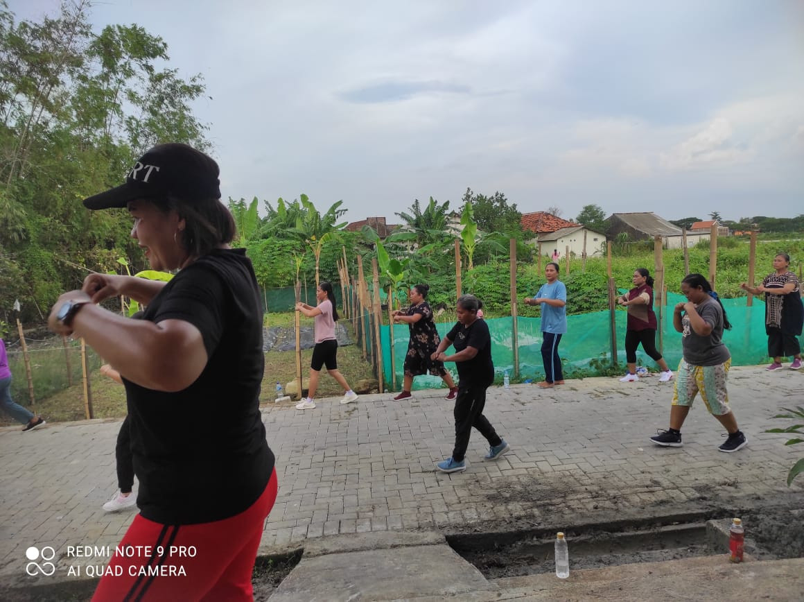 Kegiatan senam sehat