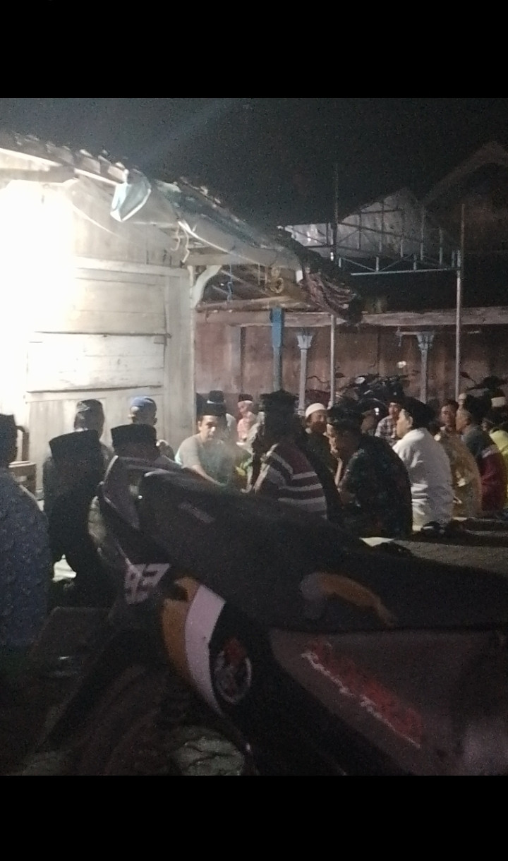 Yasinan memperingati 7 hari meninggal nya bapak kastam