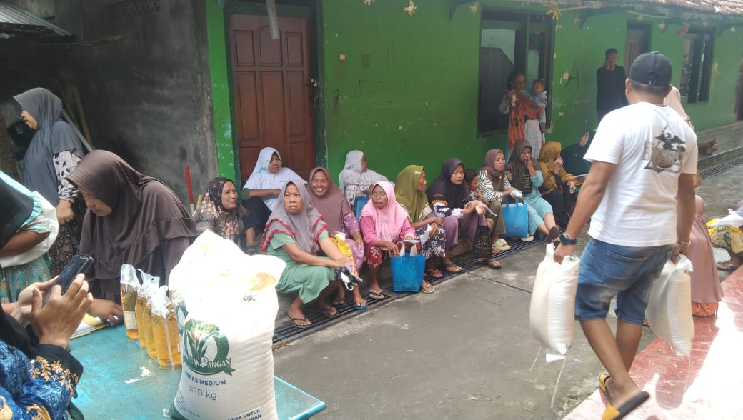 Penyaluran Bantuan beras