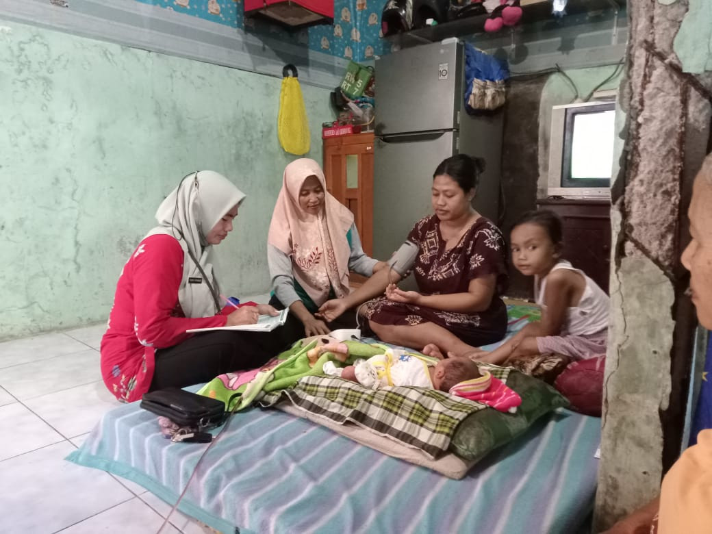 Pendampingan ibu pasca salin oleh kader TPK Bewrahan Wetan