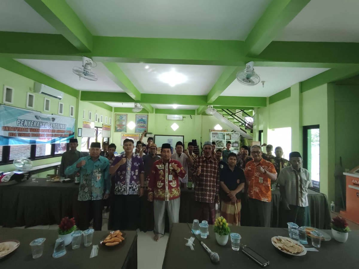 Sosialisasi Pembagian pupuk bagi petani