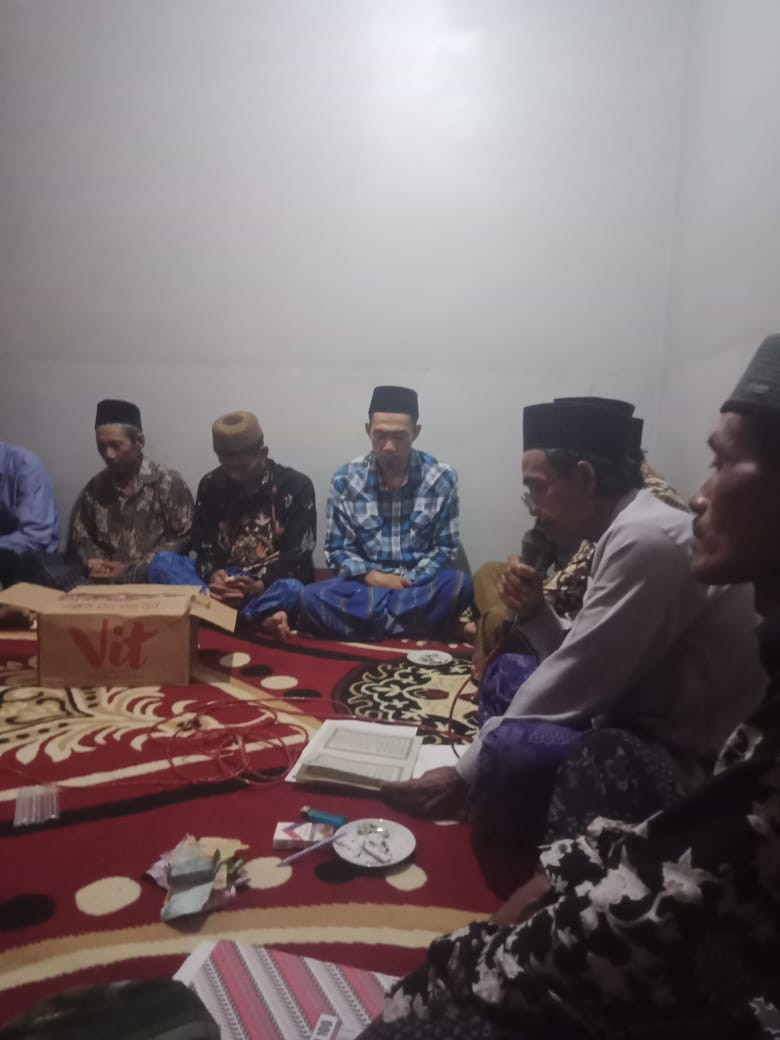 Kumpulan RT nan di rumah bapak RT 02/03