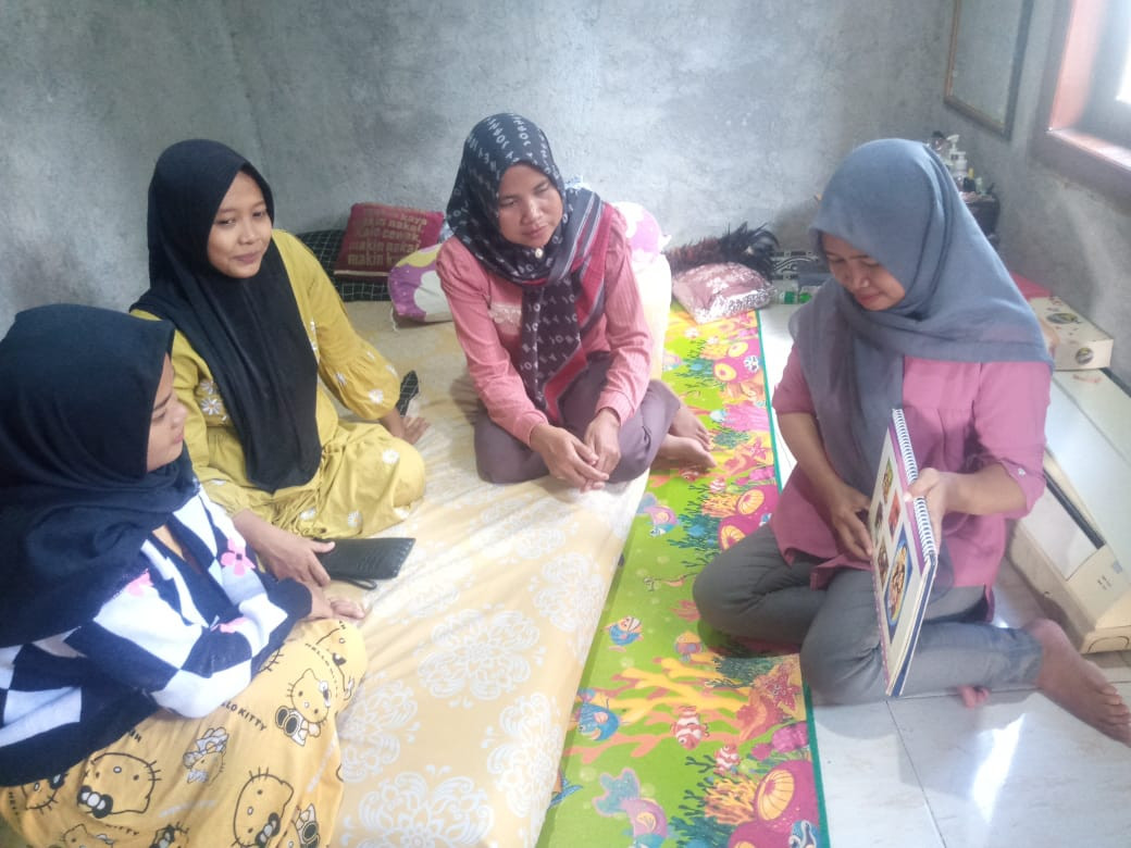 Sosialisasi KIE makanan Sehat