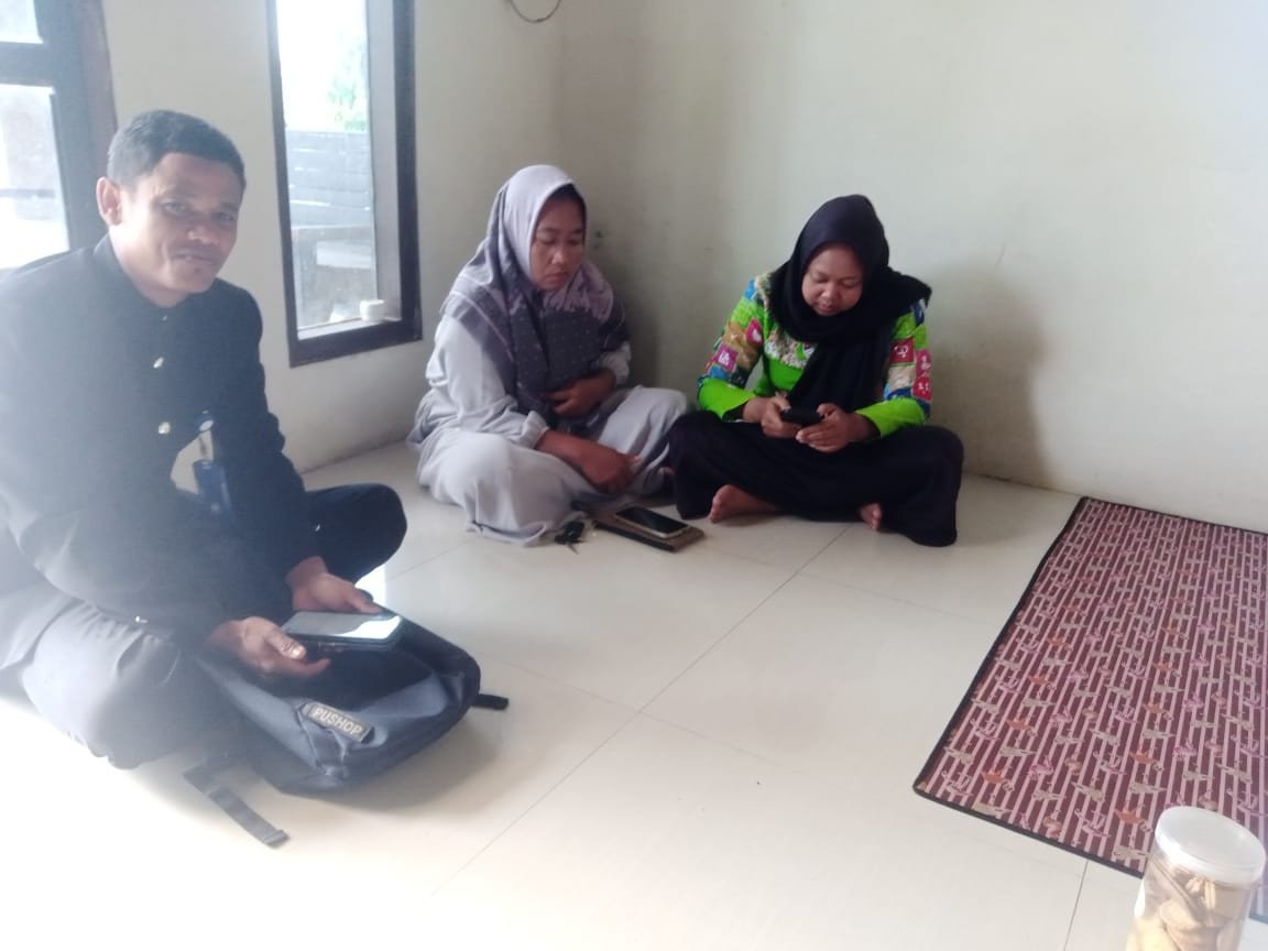 Fasilitasi tim TPK desa tedunan