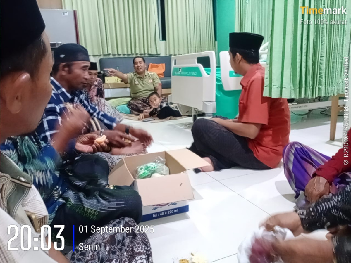 Menengok Bu lurah sakit