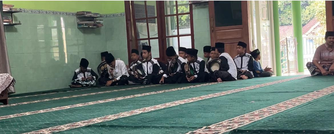 Rebana pengisi Kuliah Ramadhan di Dusun Gedangan