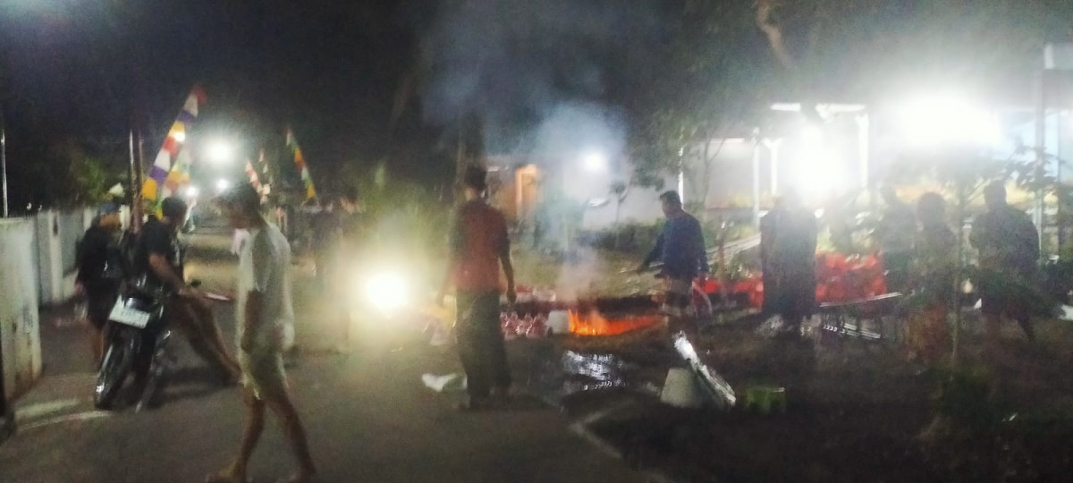 Kerja bakti warga dusun padaan menyambut HUT RI