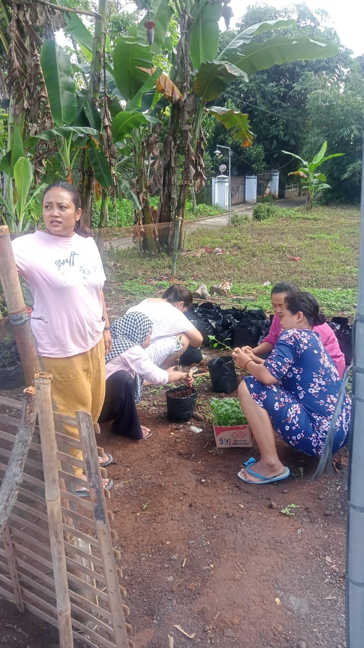 Bersama sama mewujudkan dusun  yg masih menjunjung gotong royong o