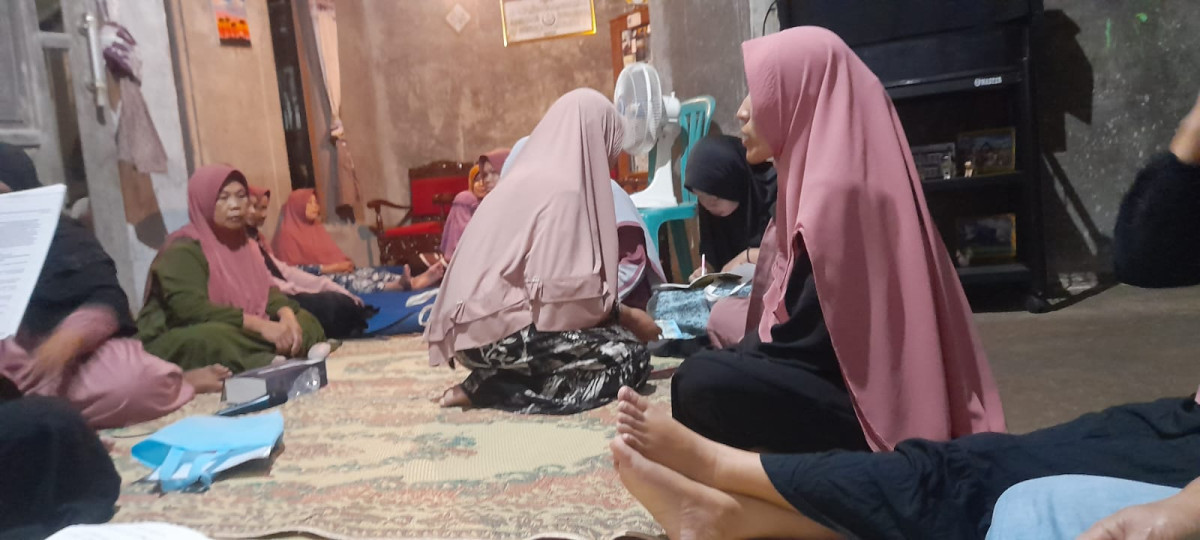 Penyuluhan KIE oleh sub PPKBD di Sejambu