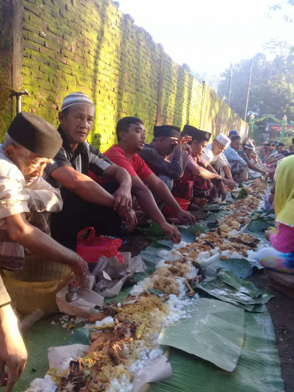 Melestarikan Budaya Sedekah Dusun (Nyadran)