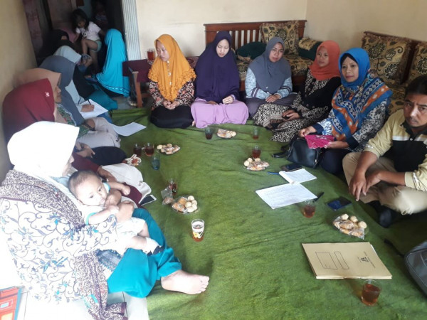 Pengurus dan anggota pokja kampung KB