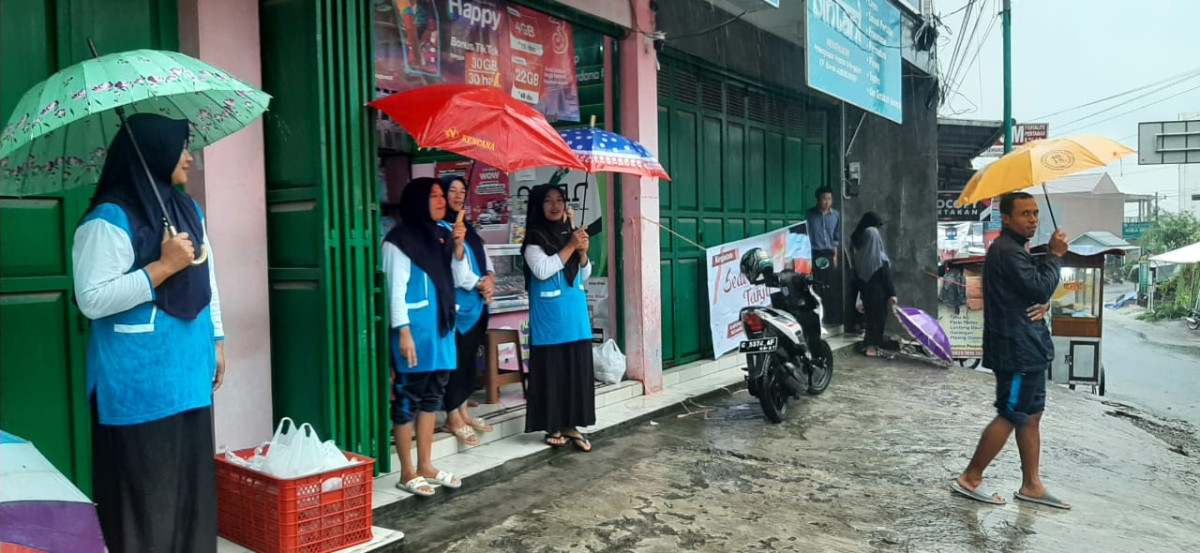 foto ketiga kegiatan sedekah takjil