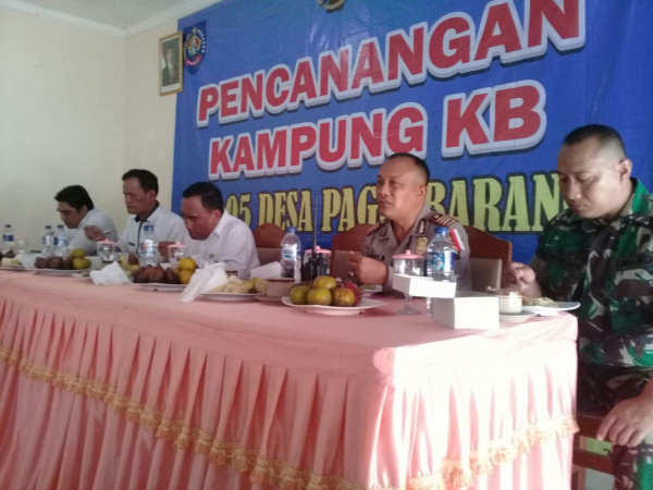 Pencanangan kampung KB desa pagerbarang yang dihadiri oleh kepala DP3AP2KB