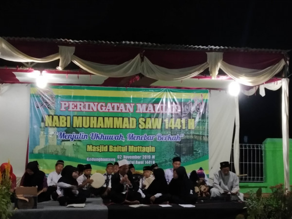 Kegiatan peringatan maulid Nabi muhammad SAW