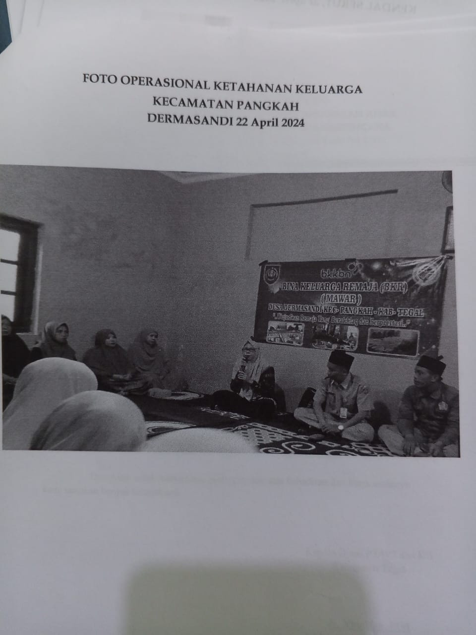 Pertemuan pelaksanaan dan pengelolaan Program Bangga Kencana di Kampung KB Dermasandi