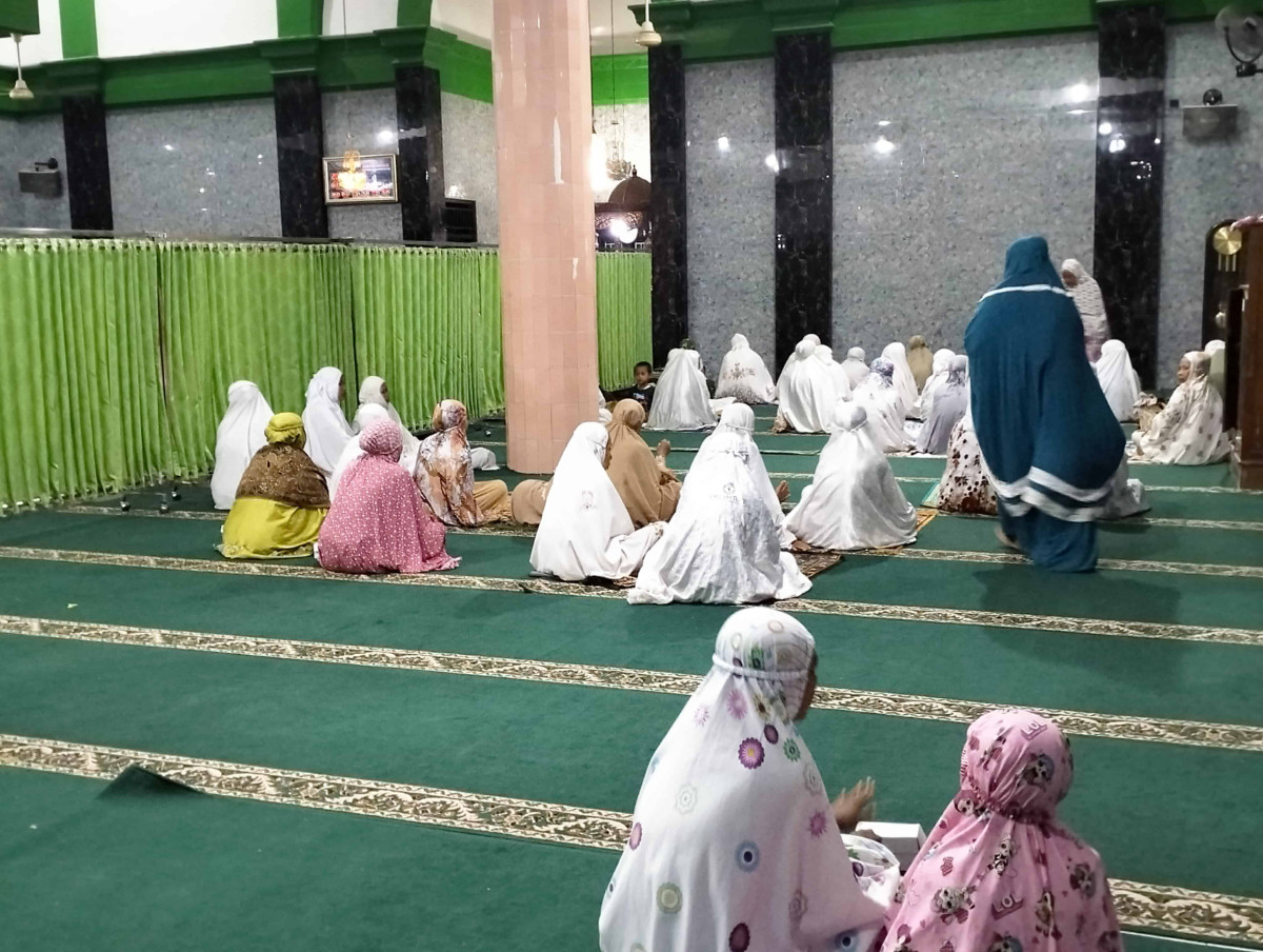 Tarawih Keliling Masjid Darussalam