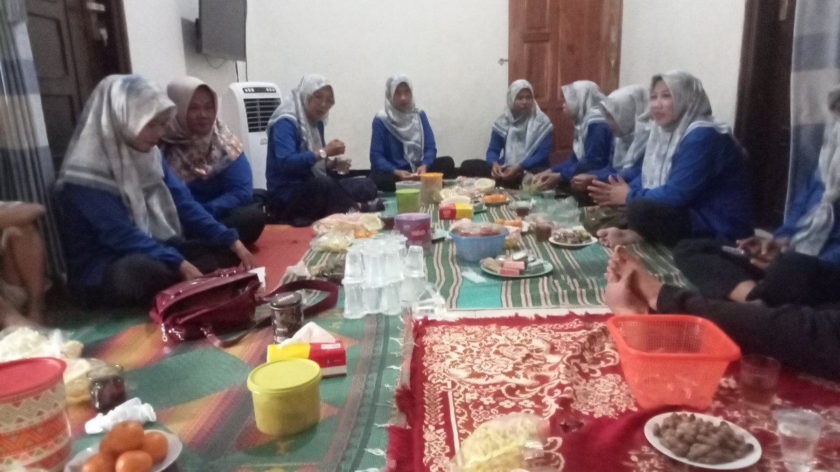 Pertemuan Kader posyandu