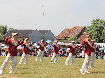LOMBA SENAM KREASI IBU-IBU