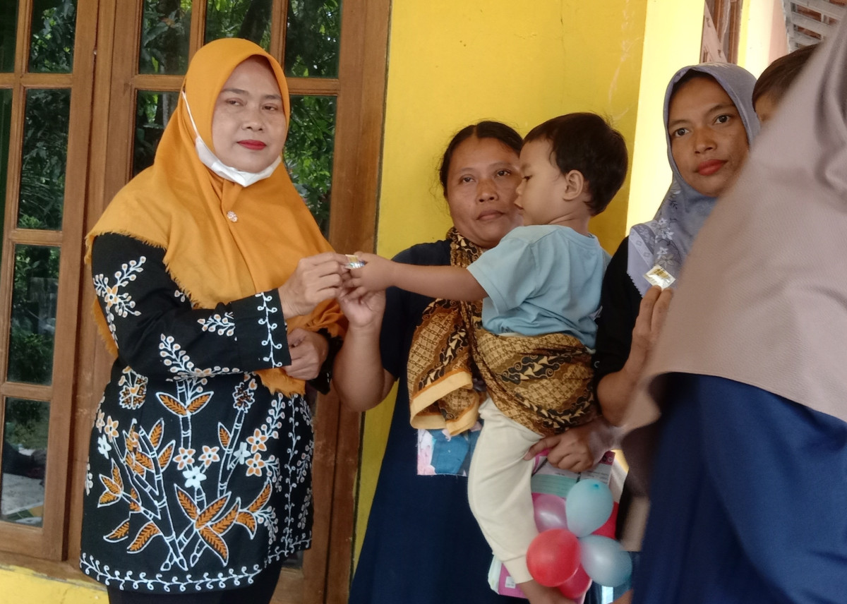 PEMBERIAN OBAT CACING