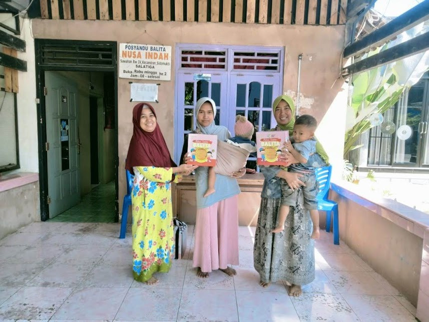 Distribusi Bantuan Biskuit PMT