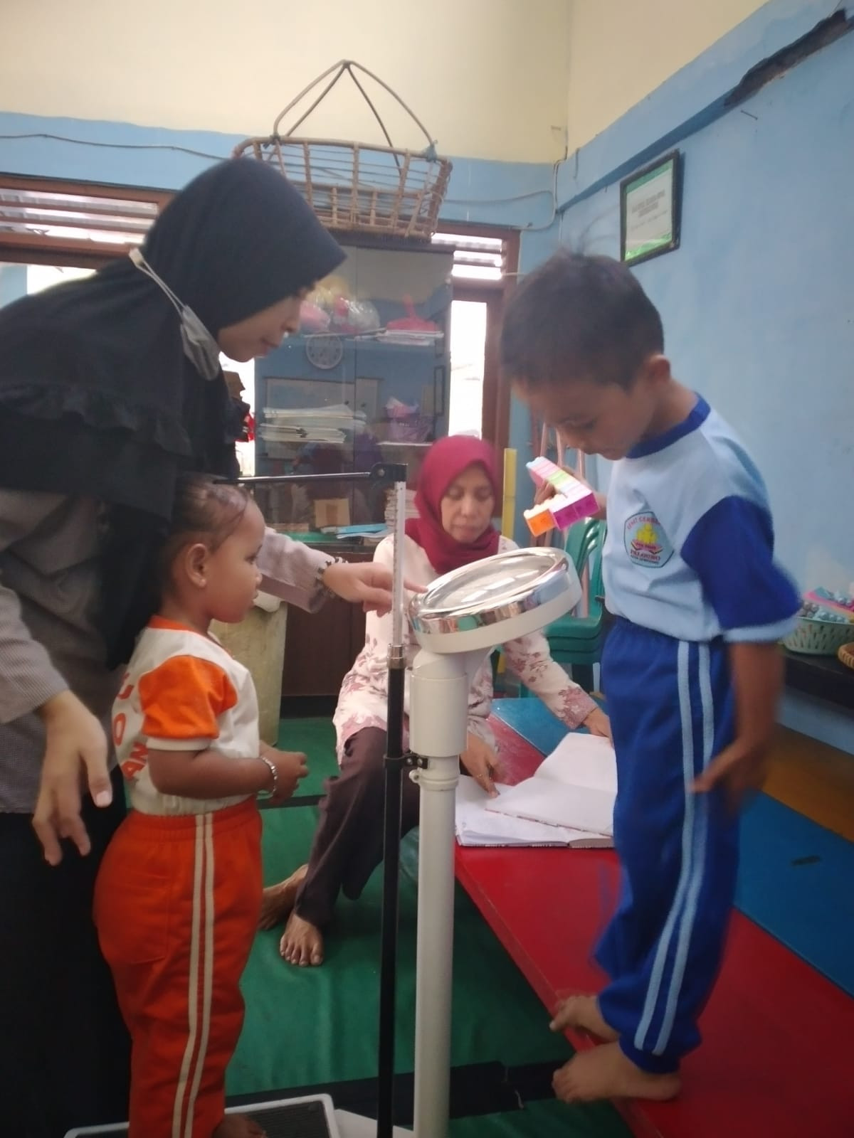 pemantauan perkembangan anak